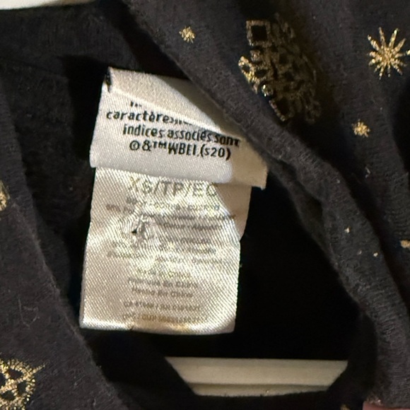 Black and Gold Hogwarts Crest Hoodie Sweatshirt - Picture 5 of 7